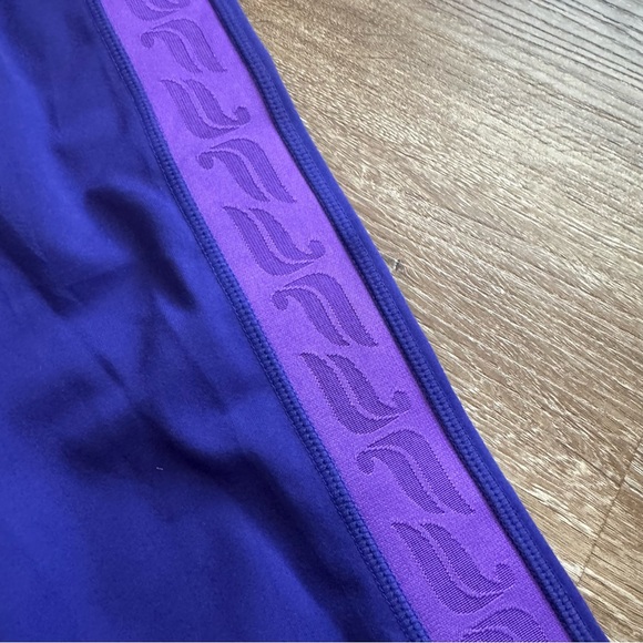 Fabletics Define PowerHold® High-Waisted 7/8 Legging - Picture 5 of 8